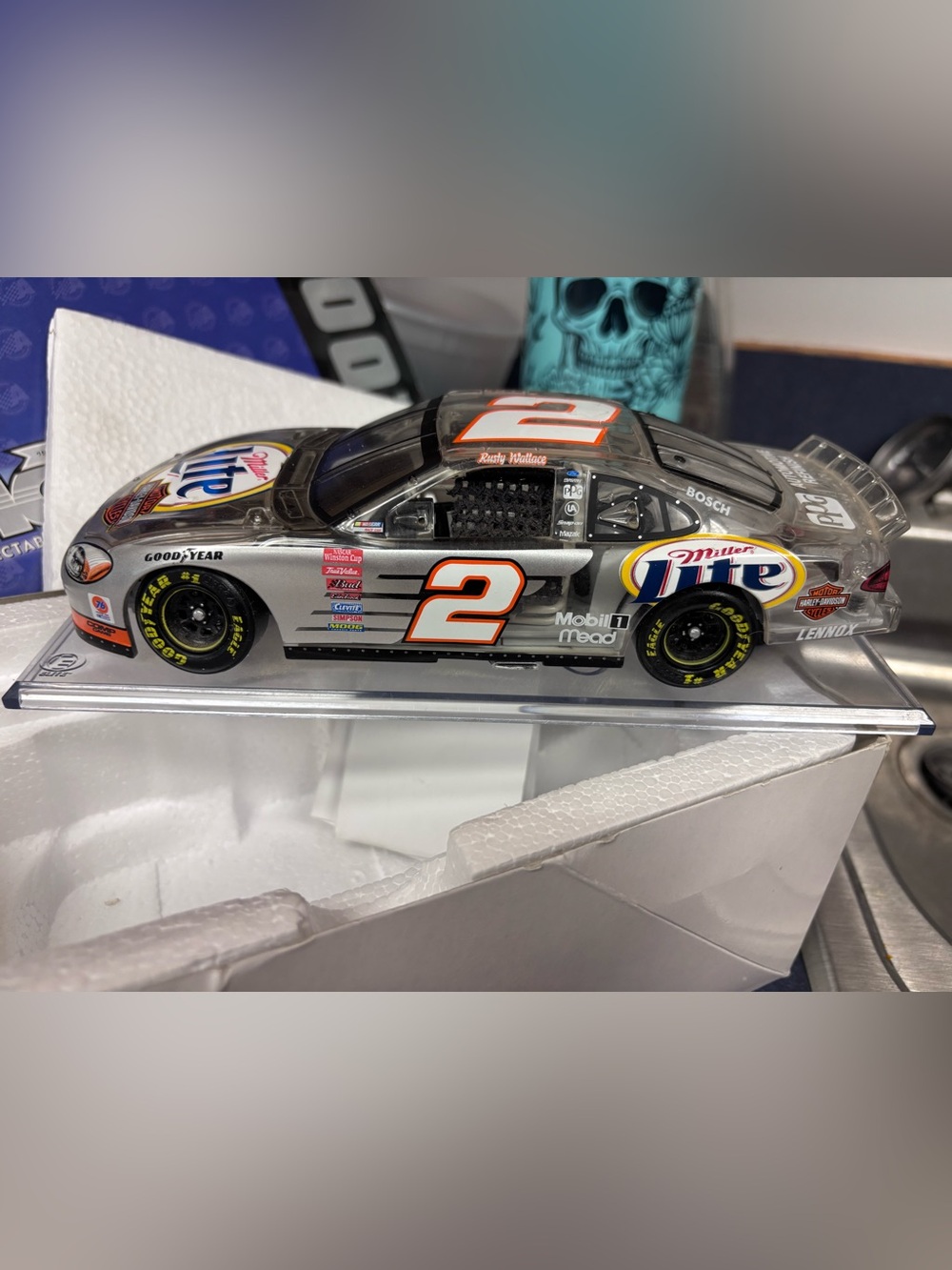 Rusty Wallace #2 Miller Lite/Harley Davidson 2001 Ford Taurus